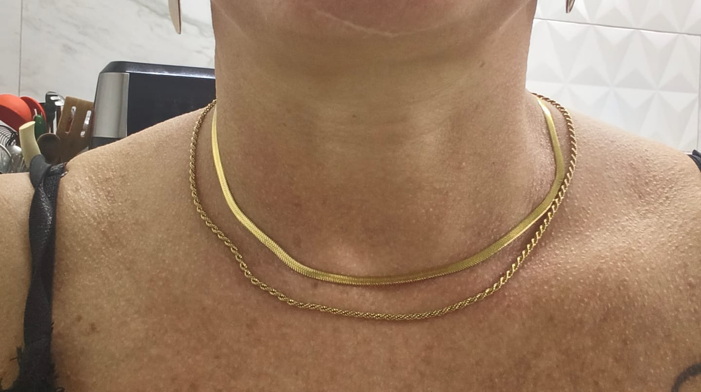 Customer photo review of Mix Colar Melina Banhado em Ouro 18k
