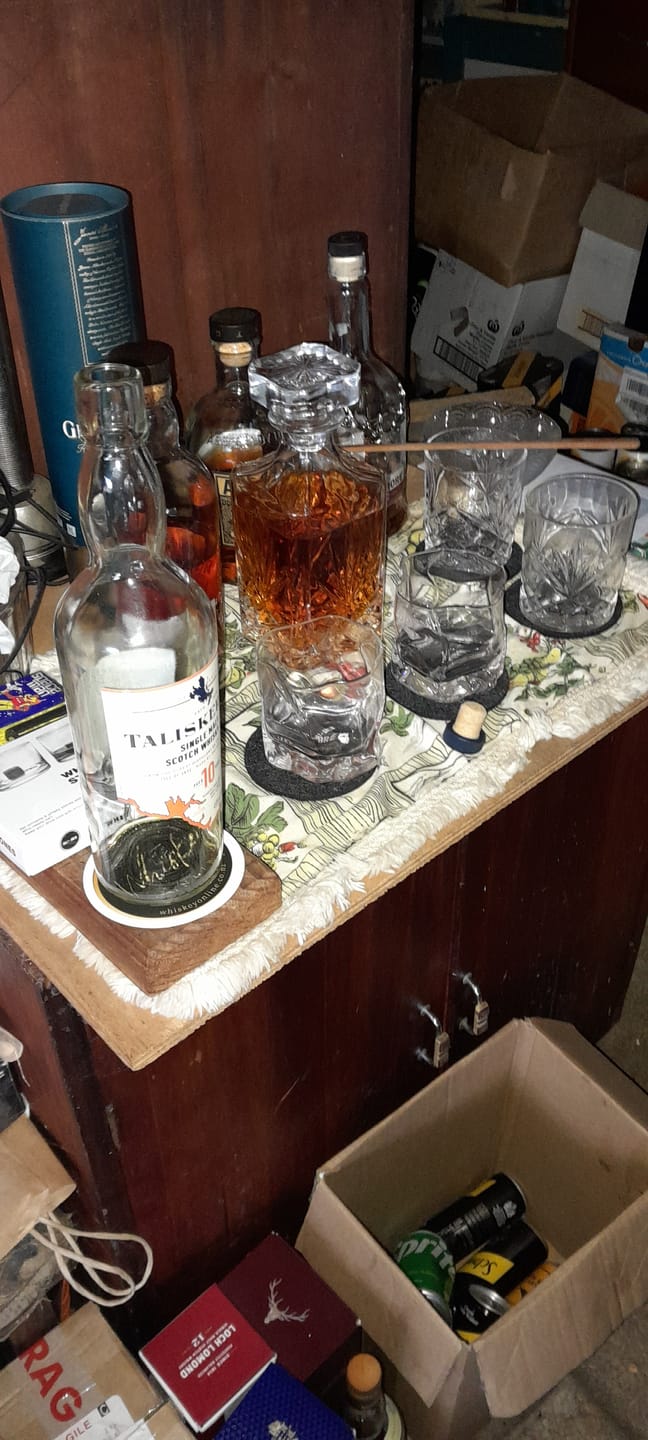 Customer photo review of M&B Whisky Wave Glass Set