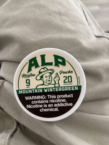 Customer photo review of Chilled Mint Nicotine Pouches