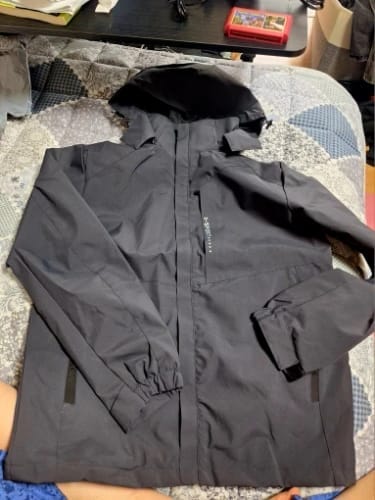 Customer photo review of Explorer Modern Windbreaker
