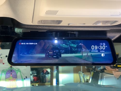 Customer photo review of WOLFBOX G900 TriPro Bumper Version 3 Channel Rearview Mirror Cam