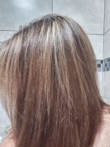 Customer photo review of Cowgirls Sulfate-Free Shampoo With Biotin
