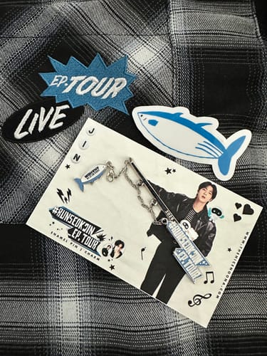Customer photo review of (PREORDER) Jin 2025 Tour Pin