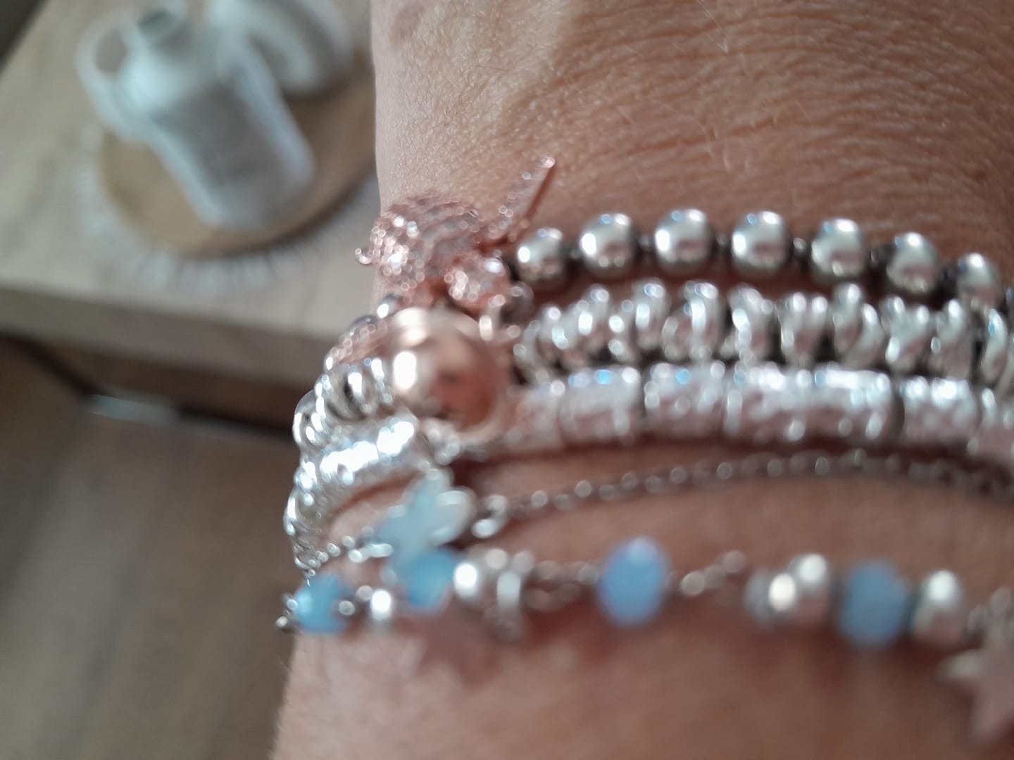 Customer photo review of CREA IL TUO BRACCIALE GRANELLI MAXI - charms rosa