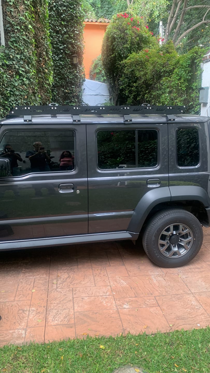 Customer photo review of Rack de Carga Extreme 5 para Suzuki Jimny (5-door)