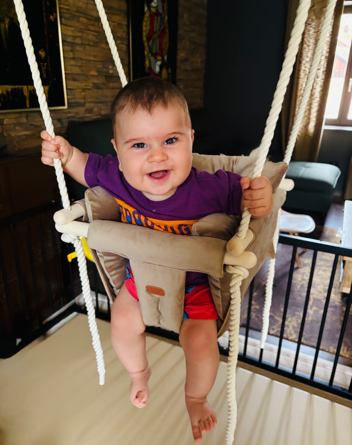 Customer photo review of Premium Brown Schaukel - Handgefertigte Schaukel