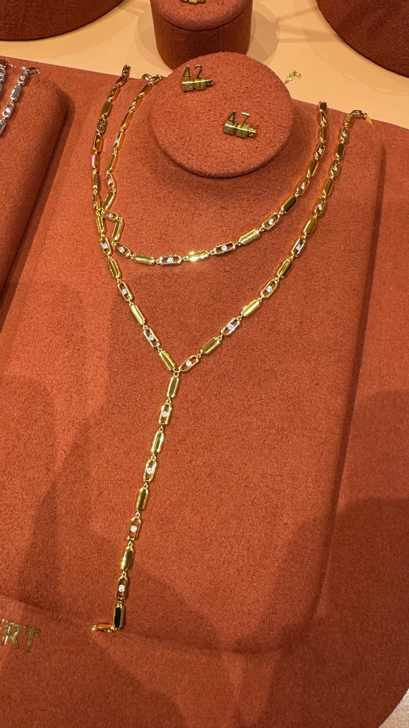 Customer photo review of Toulouse Drop Necklace