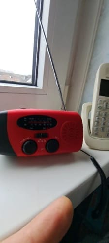 Customer photo review of Emergency All-in-One Radio – Power and Information in Emergencies