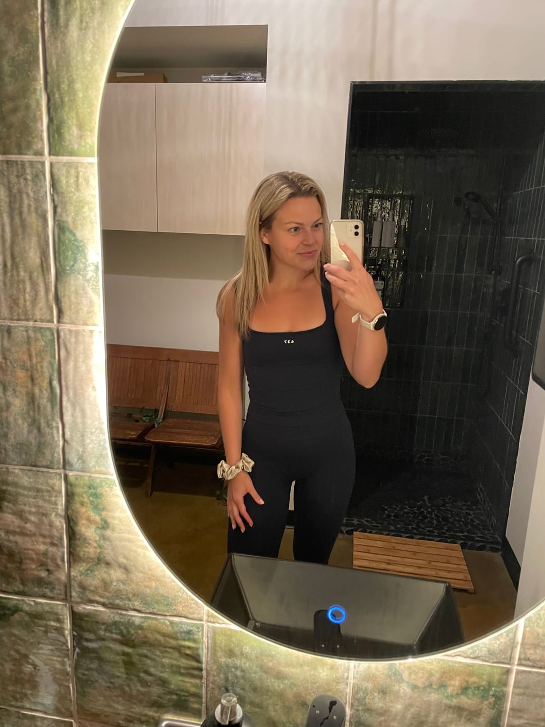 Customer photo review of The Square Tank / Navy