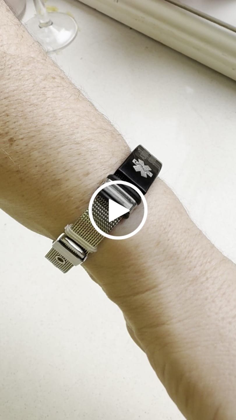 Customer video review of Personalised Black Bar Medical Alert ID Mesh Bracelet