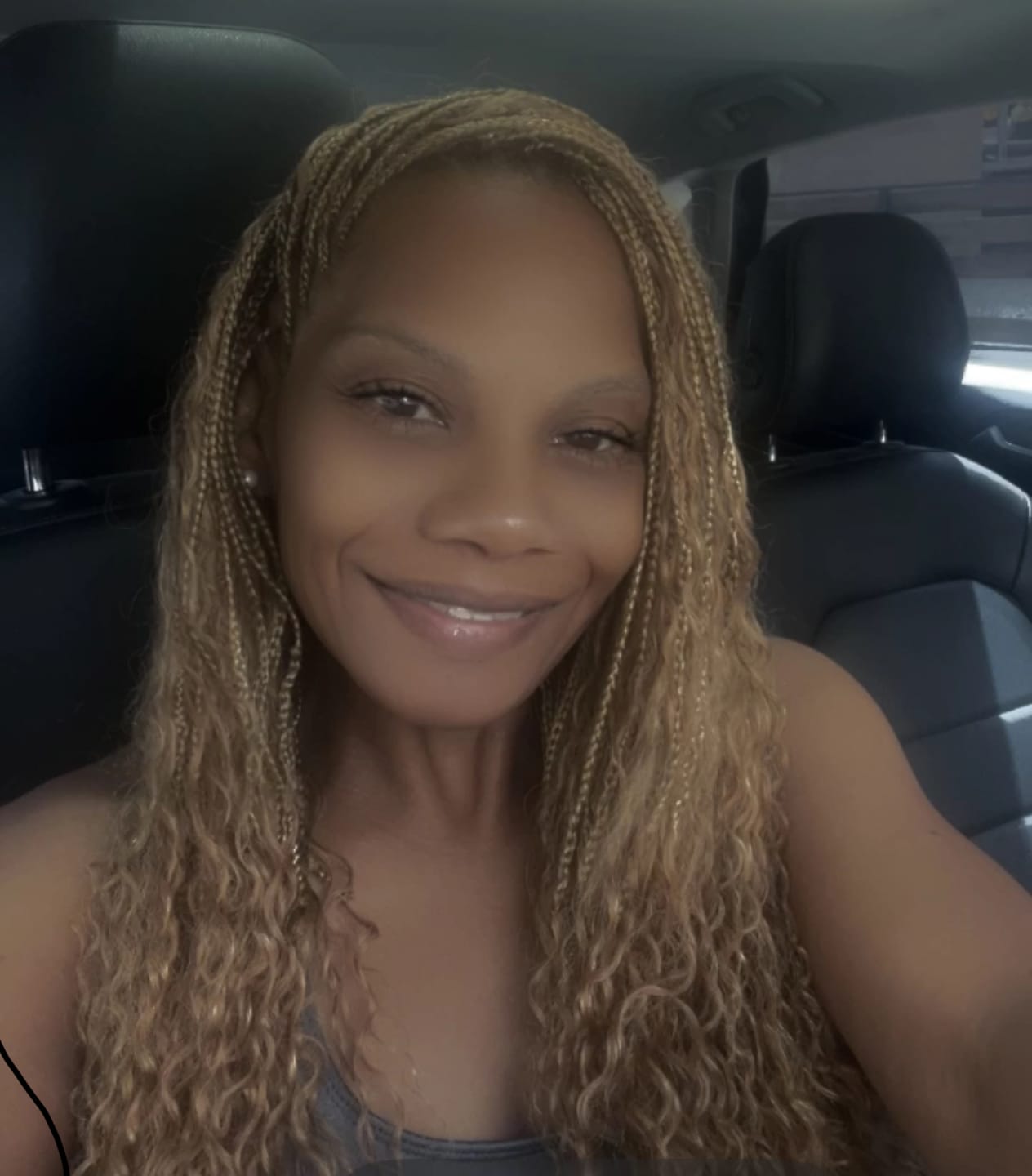 Customer photo review of Double Drawn Burmese Color #27 Honey Blonde Deep Wave Human Hair Bulk