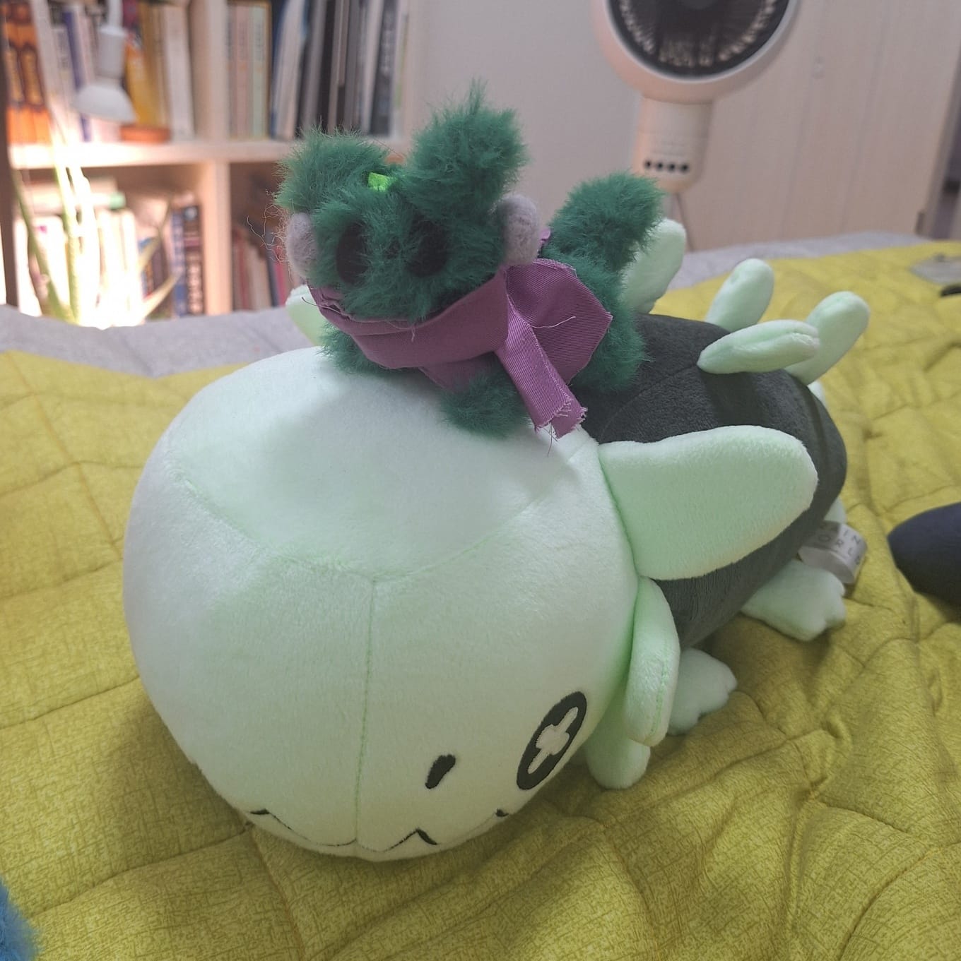Customer photo review of Rain World - Glowing Green Lizard Plush