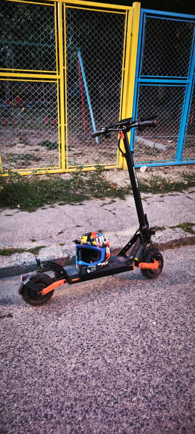 Customer photo review of KuKirin G2 Pro Electric Scooter