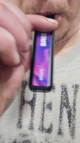 Customer photo review of Breeze Pro Disposable Vape