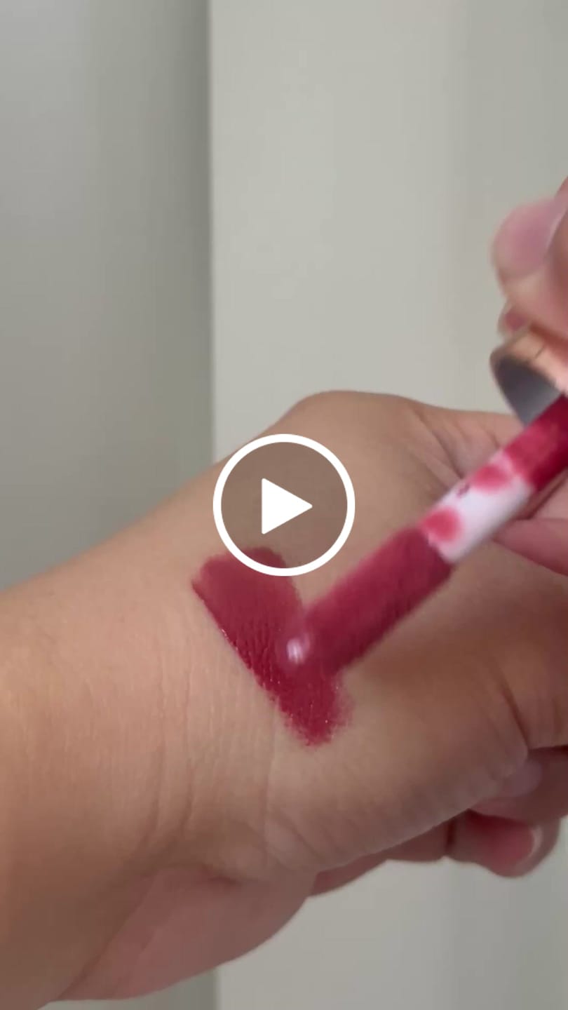Customer video review of Mystic Magic Lip Gloss