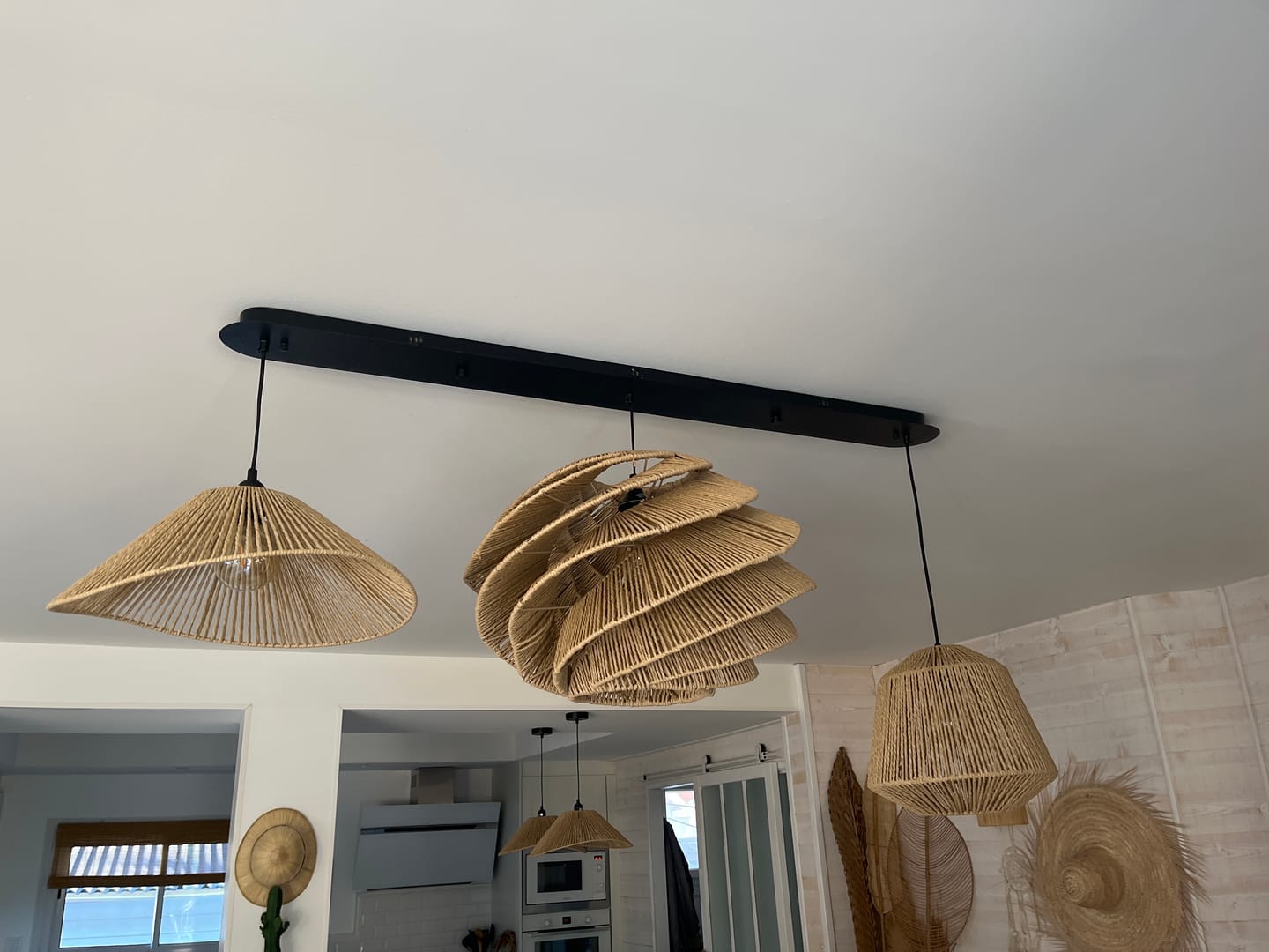 Customer photo review of Socle de plafond rectangulaire pour suspensions multiples