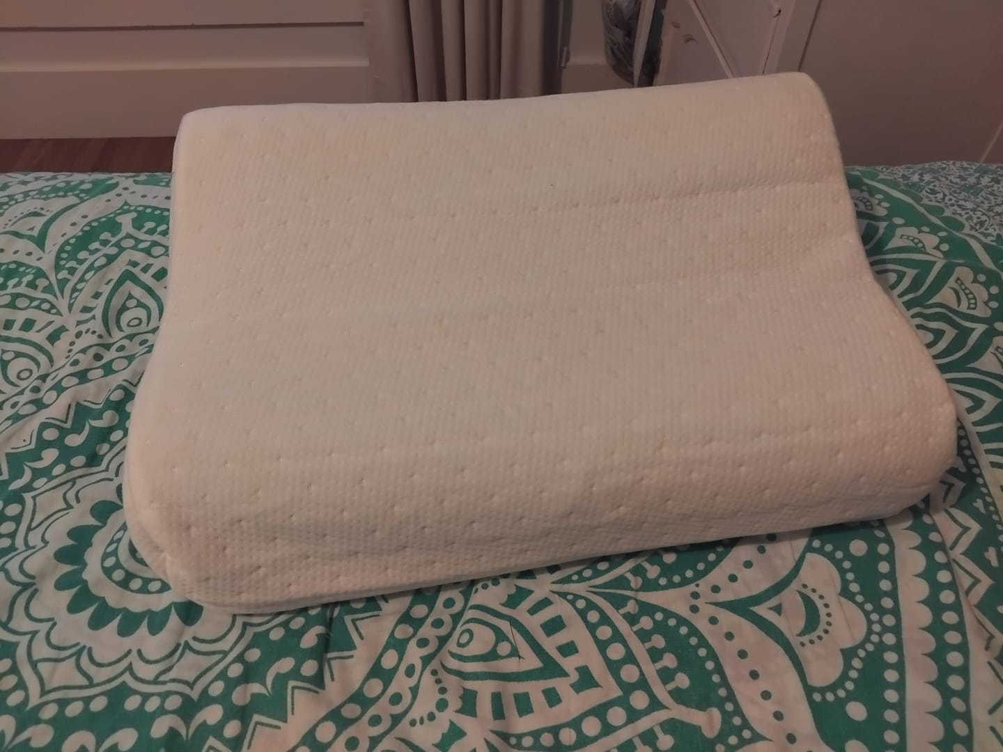 Customer photo review of Muscle Mat Adjustable Foam Pillow