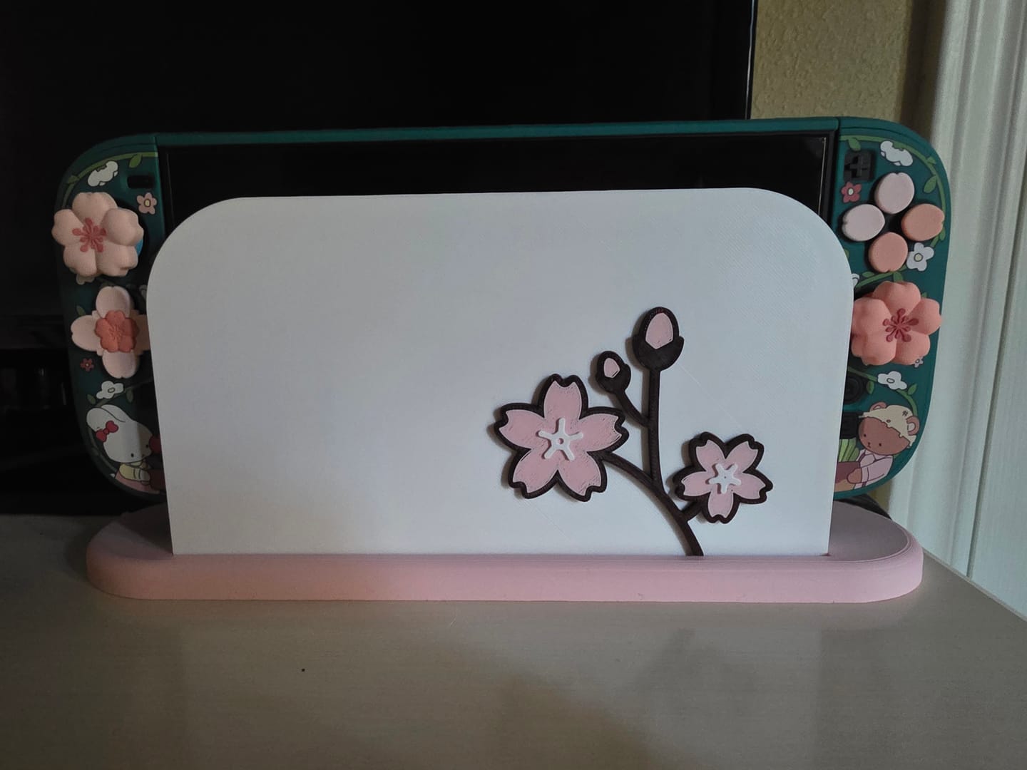 Customer photo review of Sakura Flower Dock Cover for Nintendo Switch 2 – Original Faceplate Design