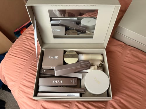 Janet C. review of GLOSS BODY ILLUMINATOR. image 1 out of 1