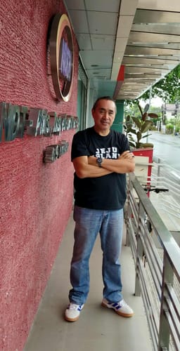 Customer photo review of adidas Men's Spezialist Indoor Shoes