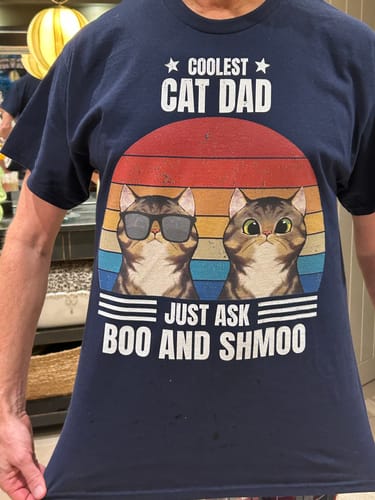 Customer photo review of Coolest cat dad - Personalised T-Shirt