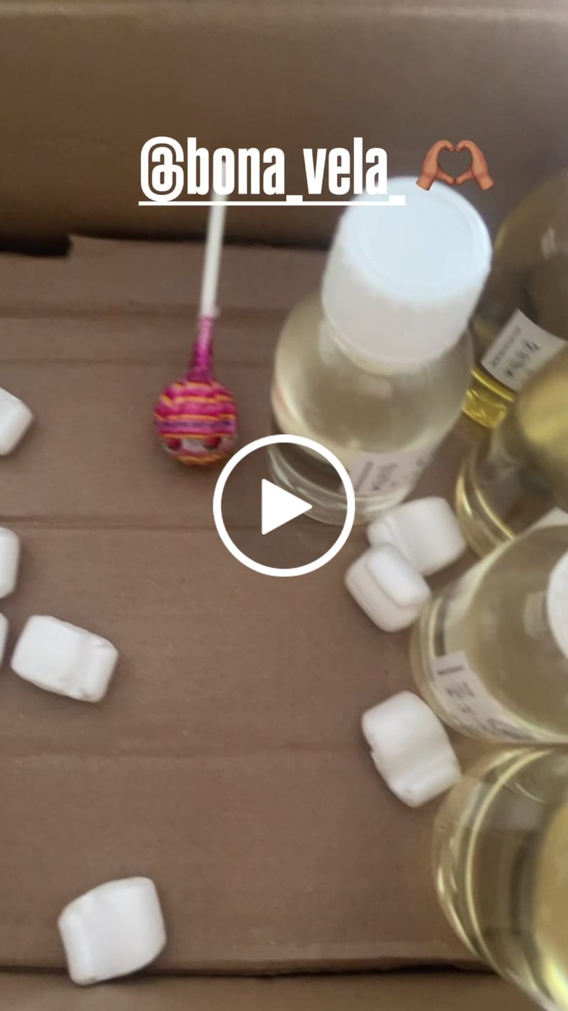 Customer video review of ENVASES PARA VELAS DE TÉ