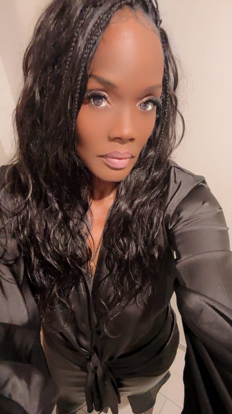 Customer photo review of 18" Ghost Loop™ Crochet Boho Braids With Human Hair Curls