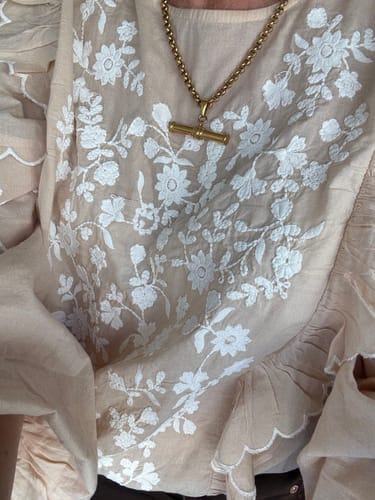 Customer photo review of XL T-Bar Necklace