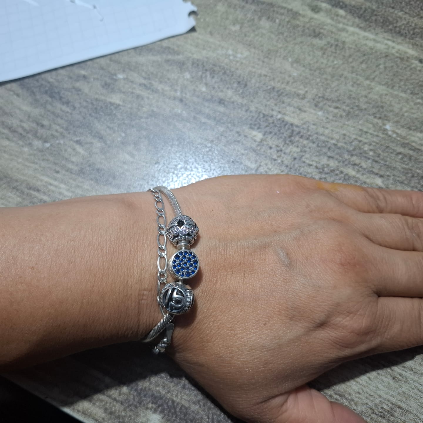 Customer photo review of Charm Horoscopo Diamantado