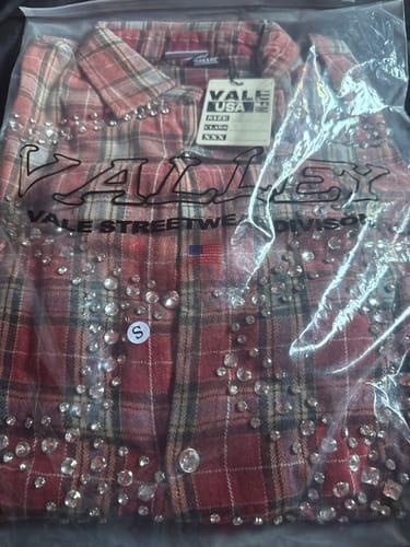 Customer photo review of Vale Forever Grinch Flannel Red