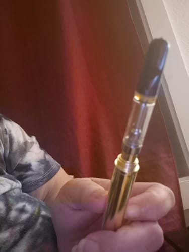 Customer photo review of 1 Gram HHC Vape Cartridge | Watermelon Zkittles - Indica