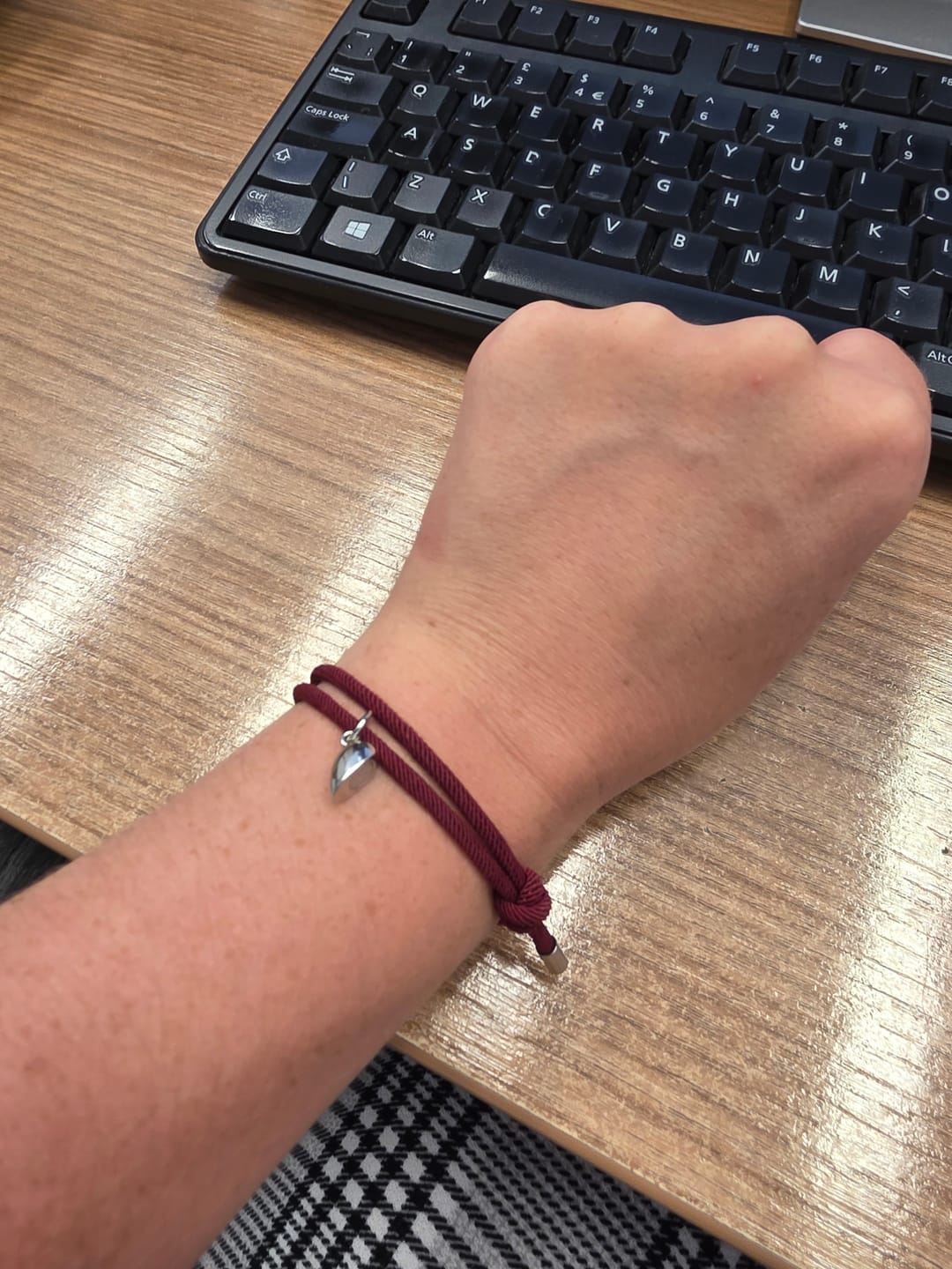 Customer photo review of 2Pcs Love Magnetic Couple String Strength Bracelet