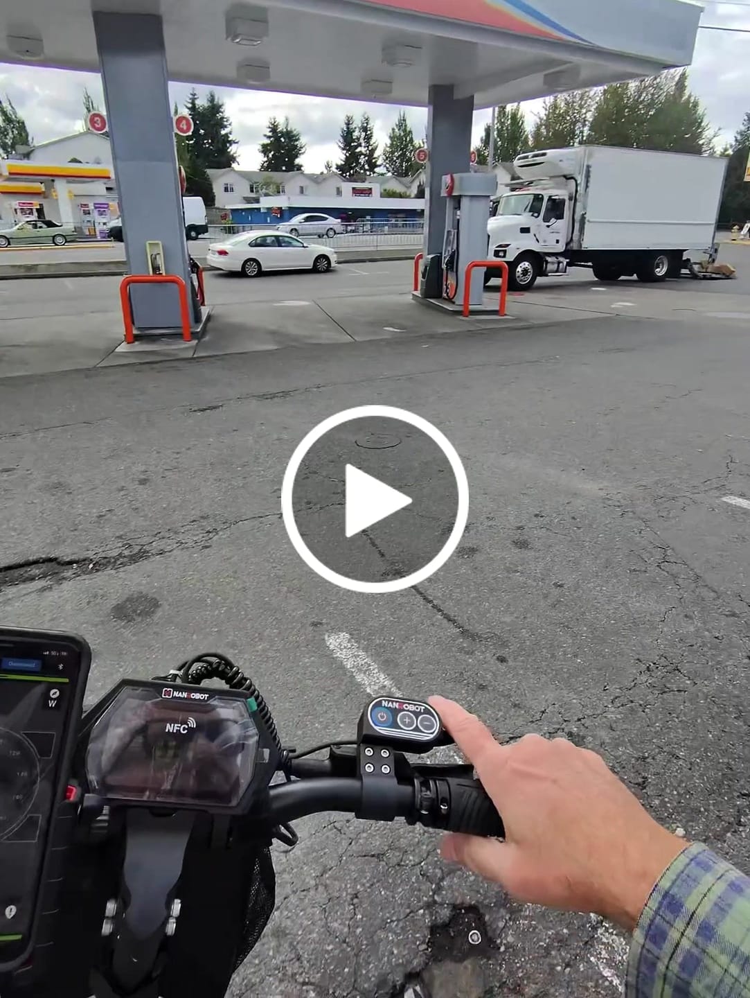 Customer video review of NANROBOT D6+MAX