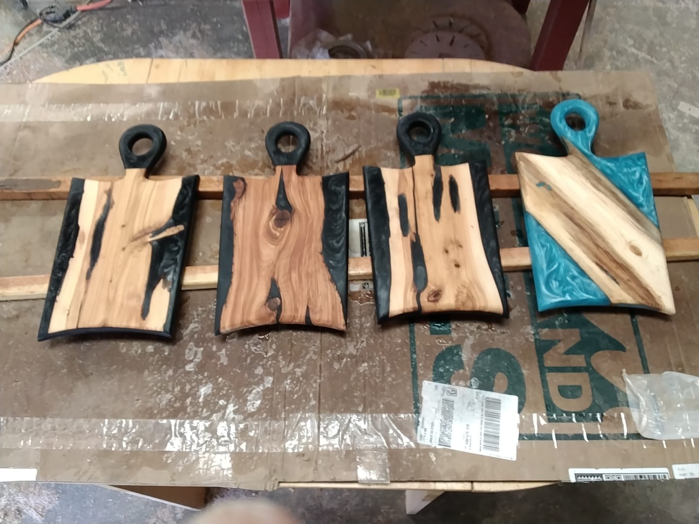 Customer photo review of 18x9.5x1" Flared Oval Handle Charcuterie Board Silicone Mold - Small Serving Board Mold