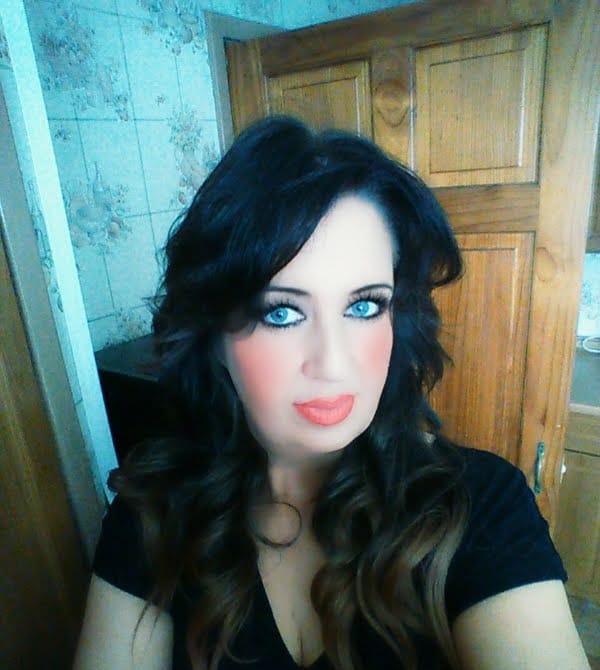 Customer photo review of Stranded 16" One Piece Flicky Clip-in Hair Extension - Colour #4 Chocolate Dahlia