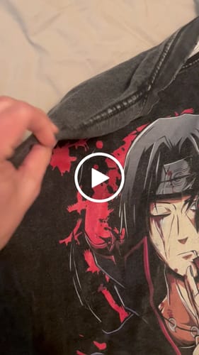 Customer video review of Itachi Uchiha "Crow Master" Vintage T-shirt