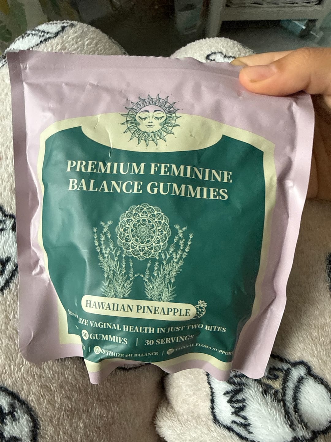 Customer photo review of Pineapple Vaginal Probiotic Gummies - pH Balance & Freshness Support