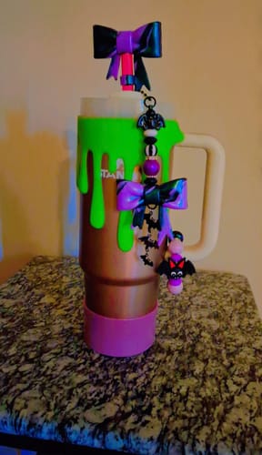 Customer photo review of Spellcast Black 3D Bow Straw Topper