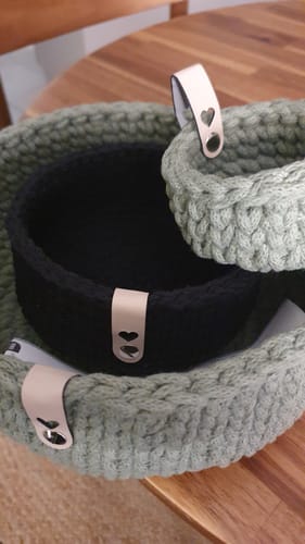 Customer photo review of Label Set mit Herz Ausschnitt - Häkelkorb Label - aus Kunstleder