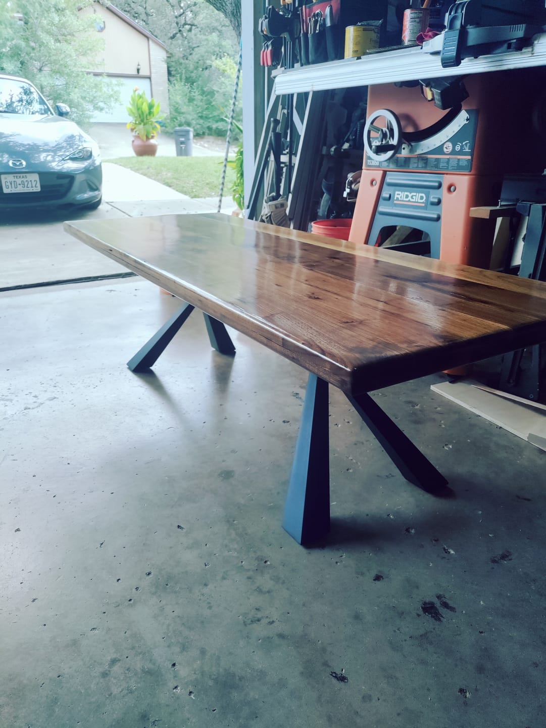 Customer photo review of Bench Legs 125 Kheops 16H Modern Metal Furniture