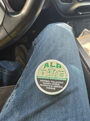 Customer photo review of Mountain Wintergreen Nicotine Pouches