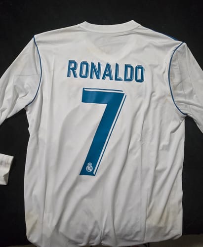 Customer photo review of Real Madrid 17/18 Local Ronaldo - Manga Larga
