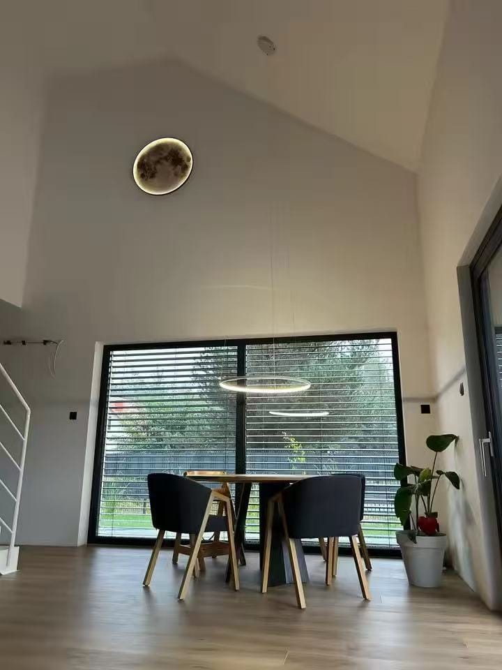 Customer photo review of WOMO Mond/Erde Runde Wandleuchte-WM6102