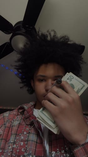 Customer photo review of Vale Forever Grinch Flannel Red