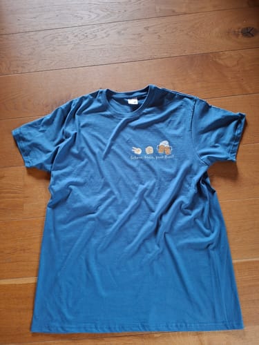 Customer photo review of Schere, Stein, paar Bier? - T-Shirt