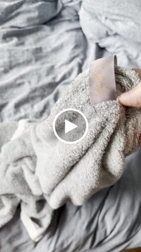 Customer video review of Premium Copper Bath Towel | Antibacterial