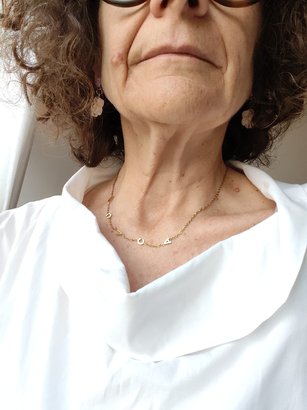 Customer photo review of Collana Personalizzata con Iniziali Laterali