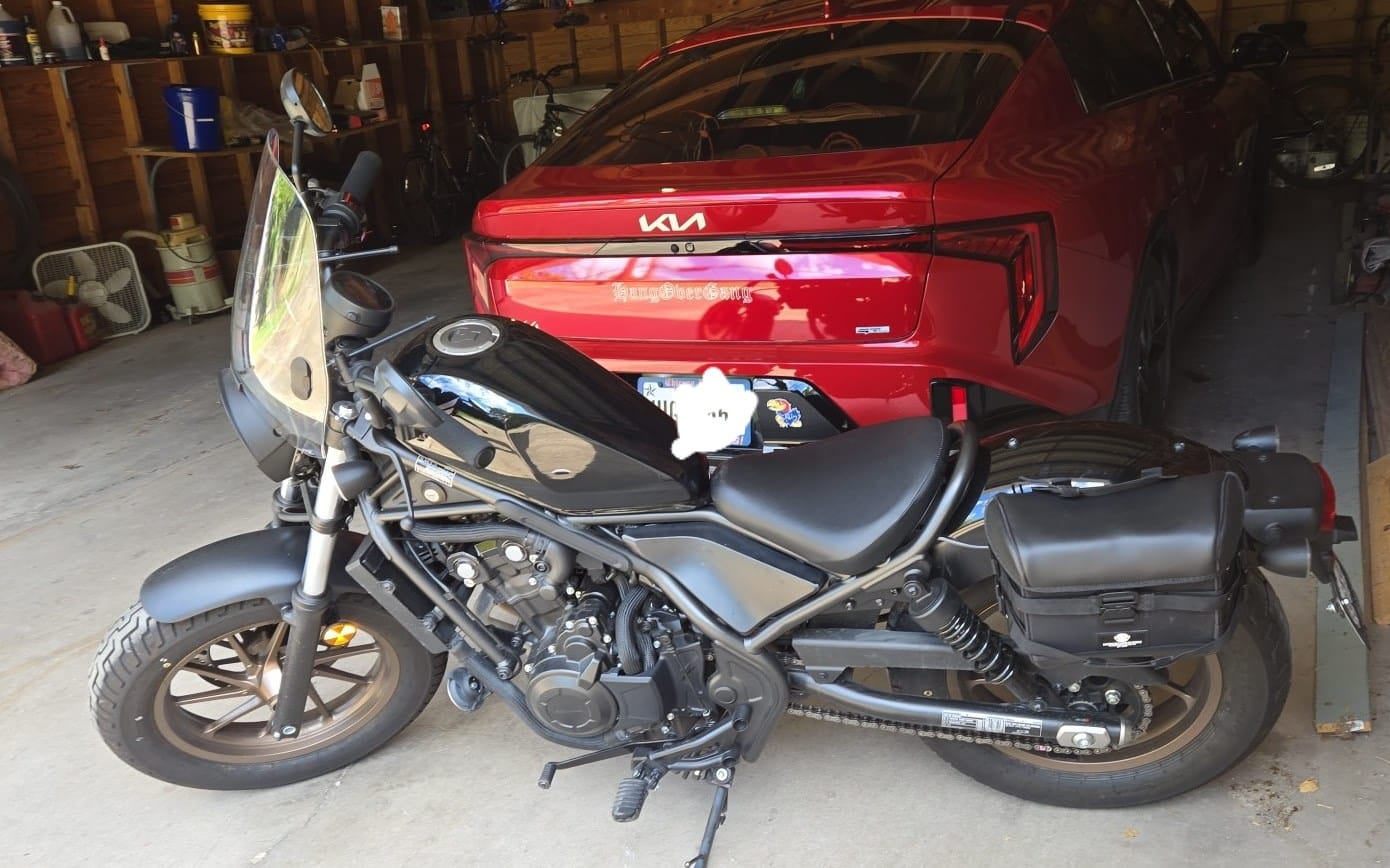 Customer photo review of 20L - Incognito Quick-Mount Small Honda Rebel 500 Saddlebags