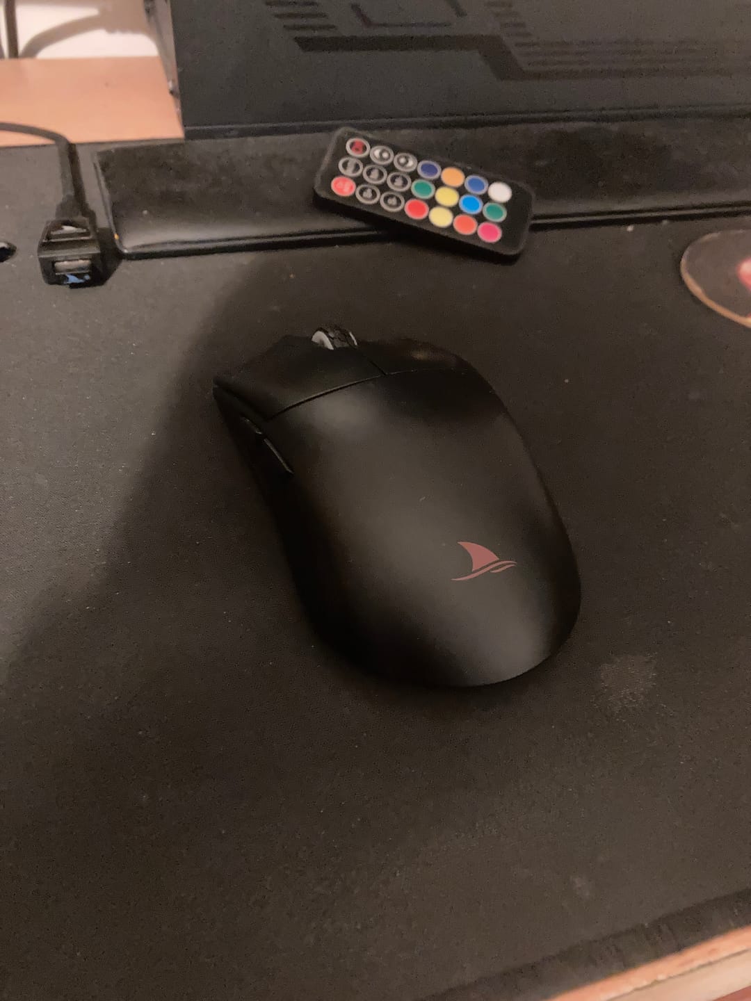 Customer photo review of Darmoshark M3 Pro Max Wireless Mouse