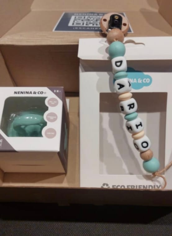 Customer photo review of Kit Chupete Clásico Mint de Silicona + Chupetero con Nombre | Nenina & Co.